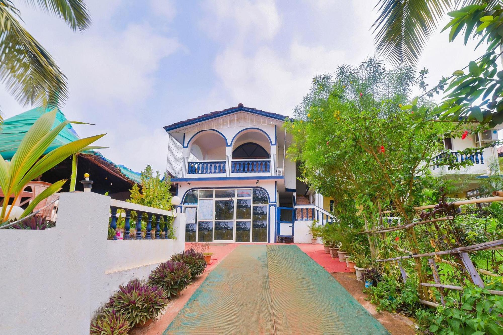 Oyo Royal Castle Near Baga Beach Extérieur photo